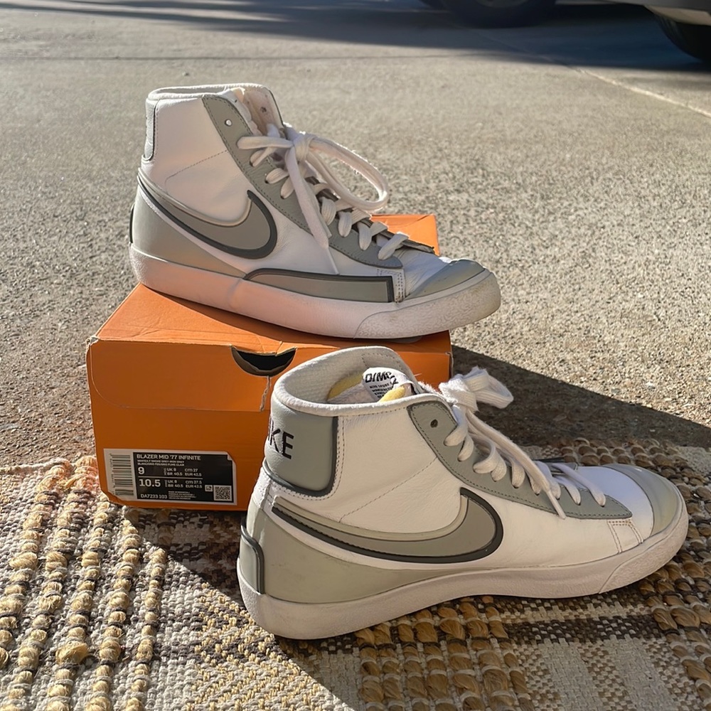 Blazer Mid ‘77 Infinite ‘White Iron Grey’